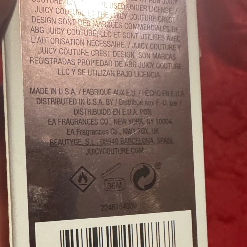 Juicy Couture La La Perfume with Pink Accent - Picture 6 of 6